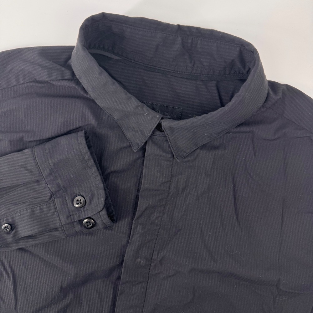 Lululemon Button Down Men Large Black Pinstripe Hidden Placket Long Sleeve Shirt
